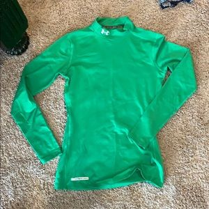 Under armor shirt